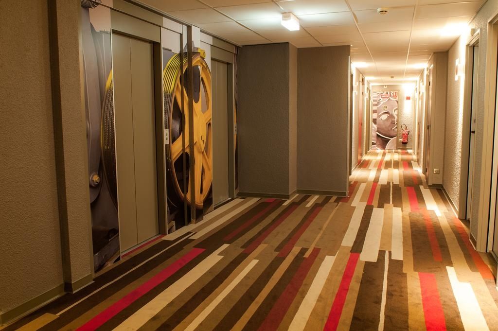 ホテル アイビス パリス ラ ディフェンス クルブヴォア エクステリア 写真